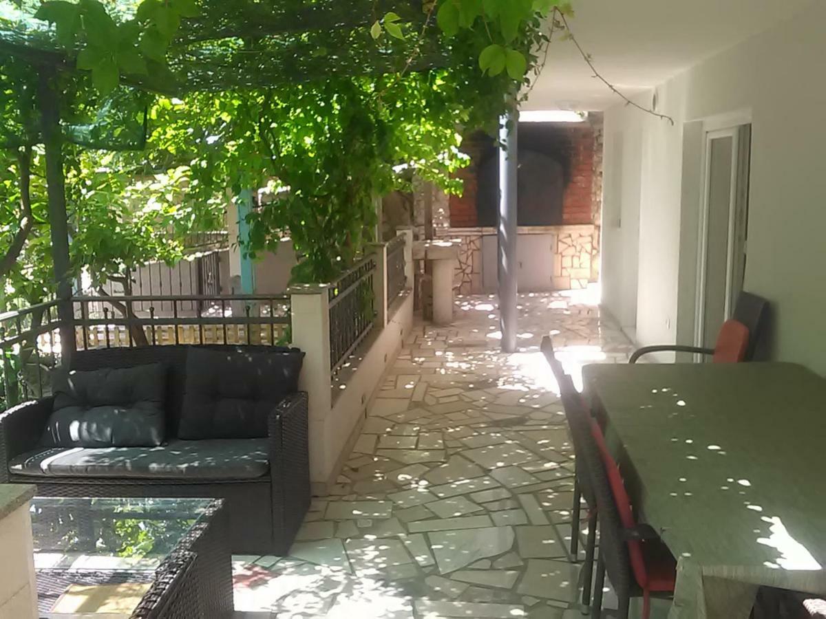 Apartamento Pavlic 2 Omiš Exterior foto